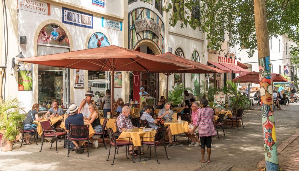 Americans can retire early abroad.